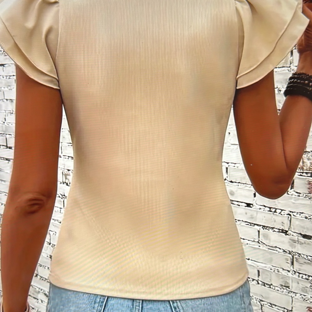 ❣️5 items $25 last 1 
Elegant puffed ruffled short sleeve 🥰 - Picture 3 of 6